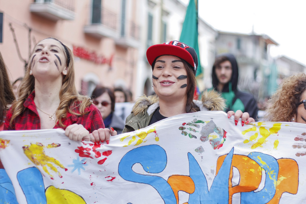 Pomigliano in marcia per la legalità: la città si unisce in memoria di Don Peppe Diana