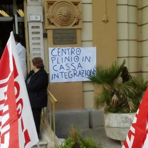 Ercolano: Buonajuto incontra i rappresentanti sindacali ed i lavoratori in cassa integrazione del Centro Plinio