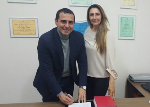 IL sindaco Viscovo firma la richiesta per la costruzione di un reparto perdiatrico all’Ospedale del Mare