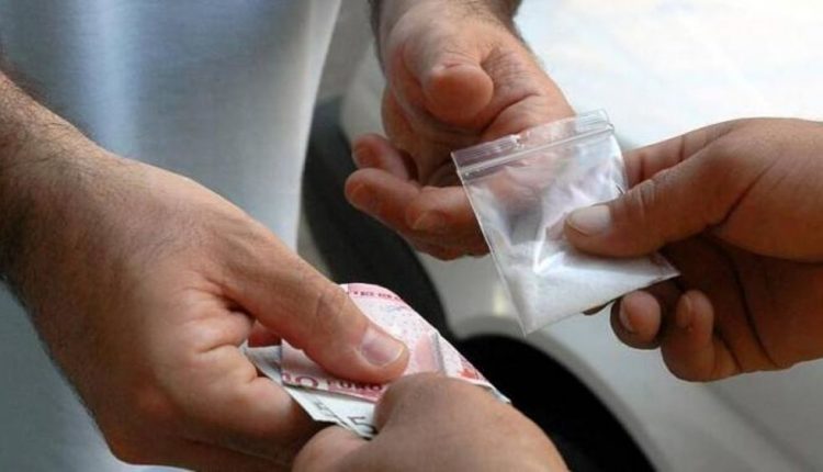 A Ercolano, bambini piccoli per comprare la droga e come copertura ai genitori tossici: le storie raccapriccianti venute fuori dalle  indagini della Procura