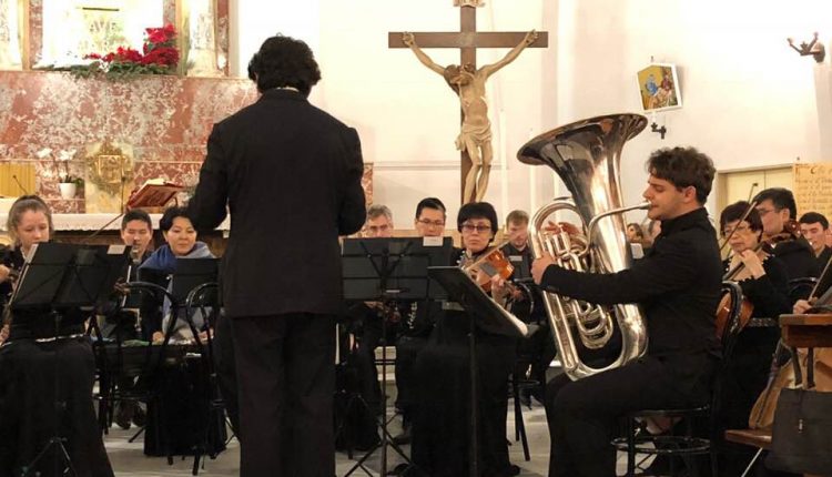 Grande successo a Pomigliano d’Arco per l’entusiasmante concerto dell’orchestra sinfonica di Pavlodar (Kazakistan), diretta dal Maestro Massimo Testa