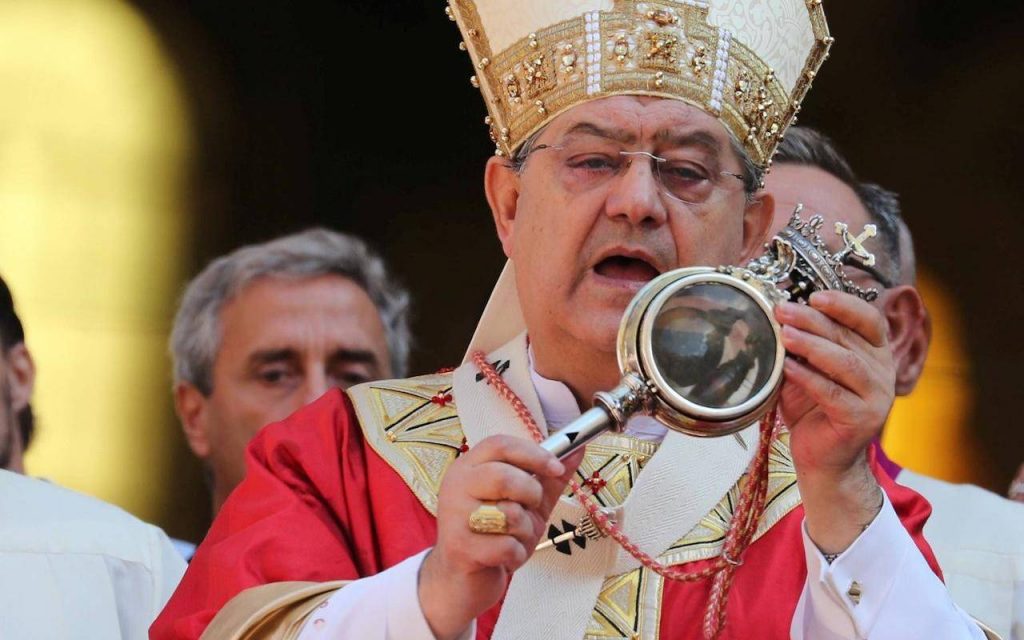 Niente processione di San Gennaro il 2 maggio durante il rito si verificava evento liquefazione Niente processione di San Gennaro il 2 maggio durante il rito si verificava evento liquefazione