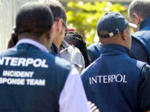 I PIRATI DEI CARAIBI – In fuga a Santo Domingo, arrestati 8 latitanti italiani dall’Interpol: c’è anche un uomo legato al clan Contini