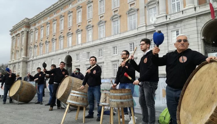 Esce ‘A jurnàta ‘e Sant’Antuono, il brano dei Pastellesse Sound Group dedicato al popolo di Macerata Campania