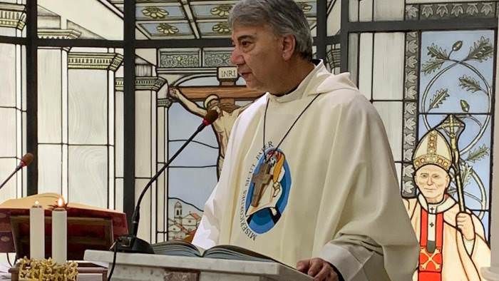 Il Vescovo di Napoli per la prima volta in visita a Pollena Trocchia: domani mattina ospite di padre Sabatino Perna e di tutta la. comunità