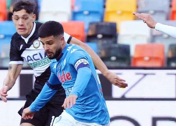 Il Napoli travolge l’Udinese e vola verso la Champions