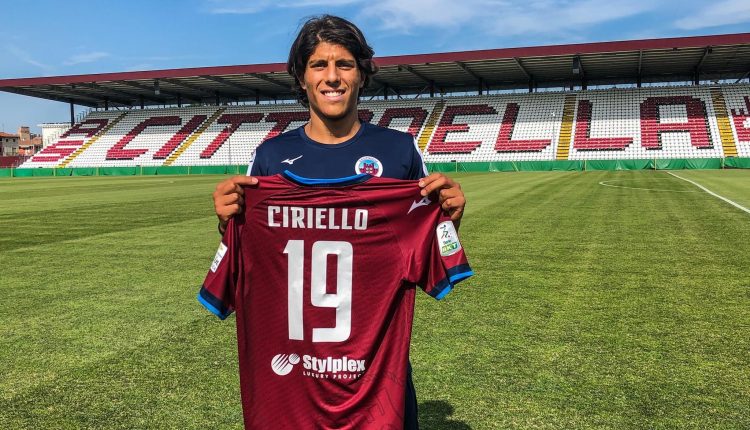 Vincenzo Ciriello, il giorvane talento del calcio vesuviano debutta in Serie B