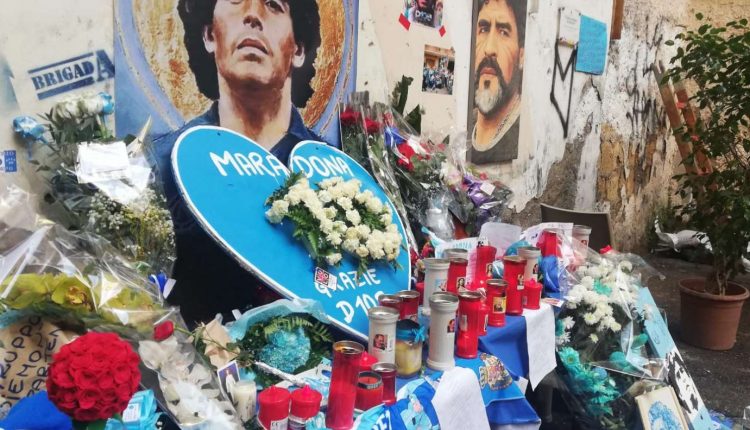 La morte di Maradona: omicidio colposo, rinvio a giudizio per il medico e lo staff sanitario