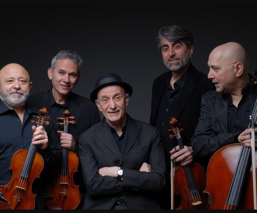 Peppe Servillo & Solis String Quartet in “Carosonamente” e Flo alla Sala dell’Ostrichina di Bacoli