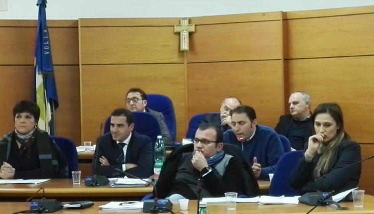 A Volla Consiglio Comunale fiume per il permesso a costruire in deroga: nuovi assetti politici in città