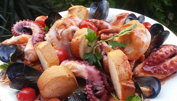 Tradizione e gusto: che Pasqua è senza la santissima Zuppa di Cozze?! La nostra ricetta e i luoghi indicati per mangiarla doc