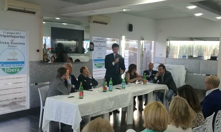 Portici verso il voto – “Il lungomare completato in tempi brevi”. La promessa del vicepresidente Bonavitacola alla presentazione della lista “Rete Civica Per Portici – Campania Libera”