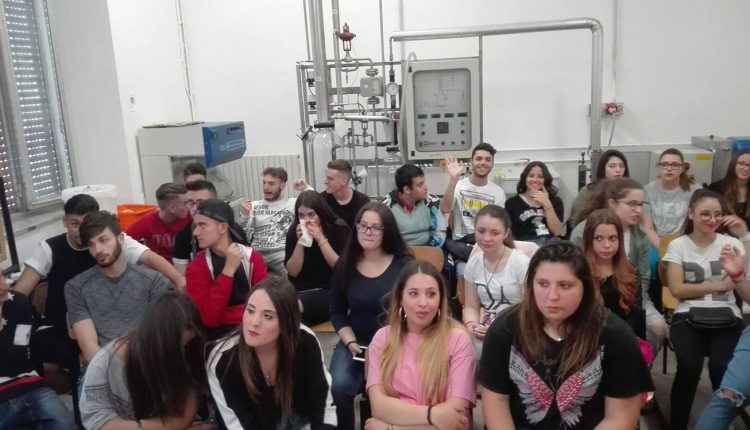 La birra: curiosità e storia del prodotto con gli studenti dell’Istituto Tognazzi De Cillis di Pollena Trocchia 