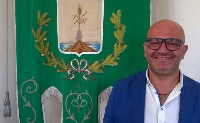 RICEVIAMO E PUBBLICHIAMO Carmine Sarnataro: “Amministrare la città dove si è nati è stupendo. Riaprire lo stadio è stata una soddisfazione che i vollesi non dimenticheranno mai”