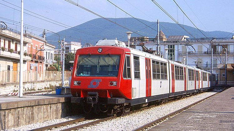 EMERGENZA COVID E TRASPORTI – Circumvesuviana, Cumana e Circumflegrea: treni fermi la domenica