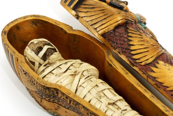 “I tumori esistevano anche nel Quattrocento”: la scoperta di uno studio sulle mummie conservate a Napoli