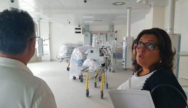 “Ospedale del Mare, opportunità mancata”: sit in di denuncia e protesta dei M5S