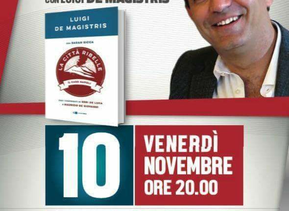 SINDACI A CONFRONTO – Vincenzo Fiengo, al Teatro Platani di Cercola, ospita la presentazione del libro di Luigi de Magistris “La città ribelle”