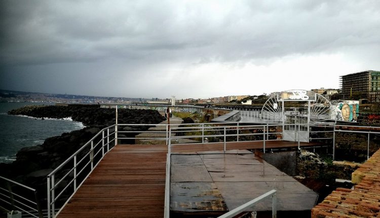 Portici – Incontro tra Grillini e Capitaneria di porto sul degrado delle piattaforme del Granatello