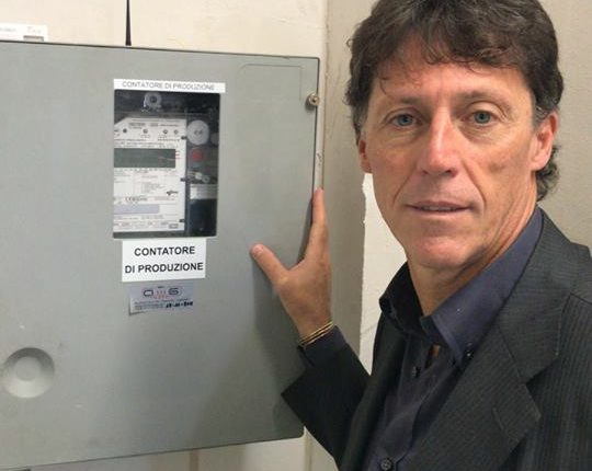 Parte l’impianto fotovoltaico sul Municipio a Portici. Enzo Cuomo: “Risparmio di 200mila euro l’anno che saneranno il bilancio in predissesto lasciato da marrone e co.”