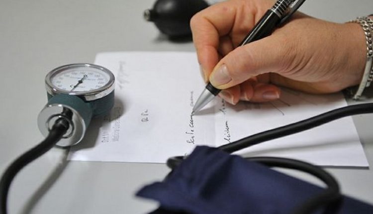 Referti falsi, licenziato medico dell’asp Na 1: Aveva stilato 18 certificati tutti il 30 giugno