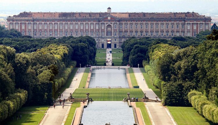 Reggia di Caserta: apertura gratuita anche lunedì 6 novembre