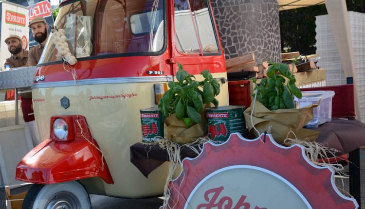 Street food, arriva il brevetto dell’Apecar con forno a legna: è napoletano  L’invenzione industriale è stata assegnata all’imprenditore Giovanni Kahn della Corte titolare del brand Johnny Take Uè