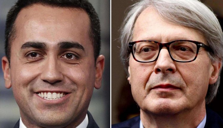 VERSO IL VOTO – Vittorio Sgarbi accusa Di Maio e domani a Pomigliano d’Arco figlerà la “pace” tra il sindaco Russo e l’ex assessora Leonida Colombrino