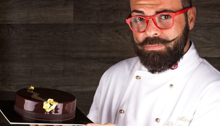 Cioccolato, che passione! Le creazioni del maitre chocolatier Mario di Costanzo: tavolette di fondente al rosmarino, scaglie di cioccolato pret-a-porter e  cioccolatini limited edition al pomodoro e basilico