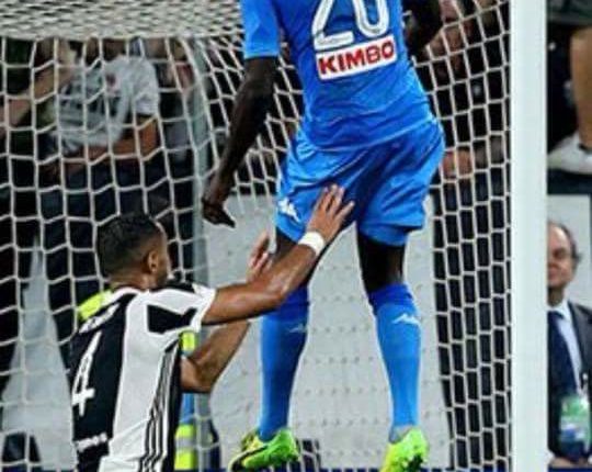 Juventus Napoli 0-1, decide un gol di testa di Koulibaly al 90′. Decide, dopo un match tattico e bloccato, una rete di testa di Koulibaly. Riaperto il campionato. Festa in strada a Napoli