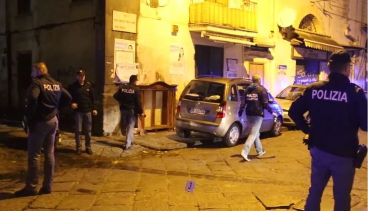 Agguato a Napoli, grave ventenne ferito  al torace: sottoposto a intervento chirurgico