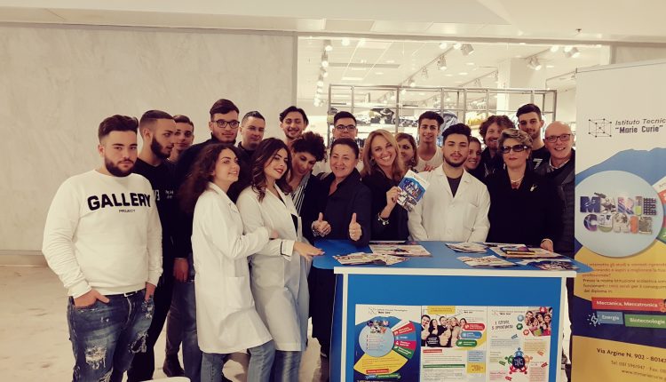 Ecco l’istituto Marie Curie: la fabbrica di talenti a Napoli Est