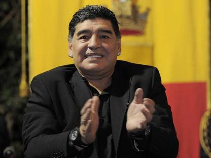 Maradona “grazie a tutti, sto bene”. Diego ringrazia sui social per i messaggi di incoraggiamento