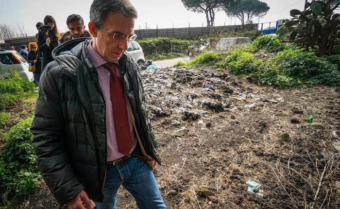 Sversamenti illegali sul Vesuvio, arriva il Ministro Costa: pronta task force e tavolo tecnico con Ente Parco