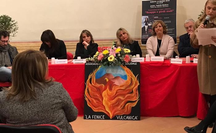 Basta violenze sulle donne, ‘Scappa a piedi nudi’ a Ottaviano l’iniziativa promossa dall’associazione ‘La fenice vulcanica’