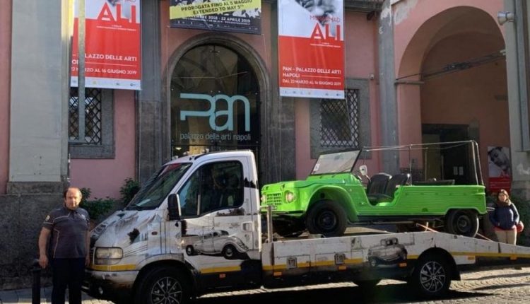 La Mehari di Giancarlo Siano è tornata al Pan di Napoli, soddisfatto Paolo il fratello del giornalista ammazzato dalla camorra