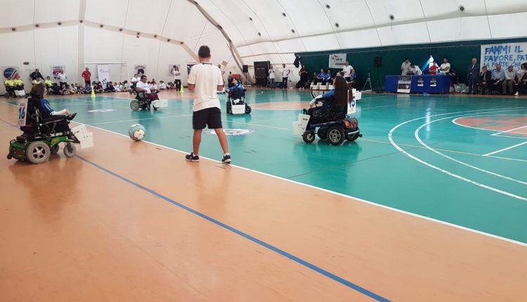 Sport e sociale, Successo per la 7.ma edizione di “Testimonianze”: Oltresport Bari vince il primo “Powerchairs Football Galà