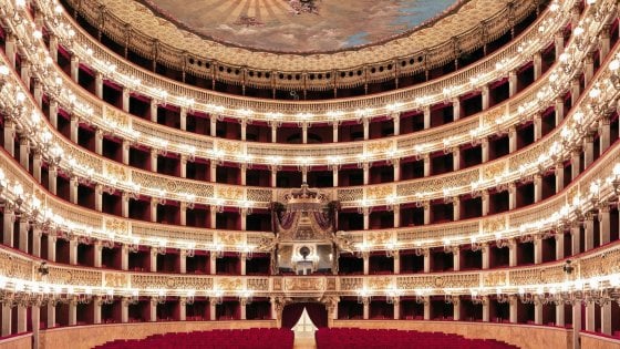 EMERGENZA CORONAVIRUS – Per il Teatro San Carlo e altri teatri: al via la programmazione on line
