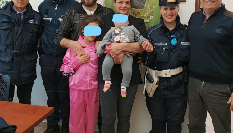 A SANT’ANASTASIA – POLIZIA MUNICIPALE ALLA RIBALTA SALVATA UNA BIMBA DAL SOFFOCAMENTO