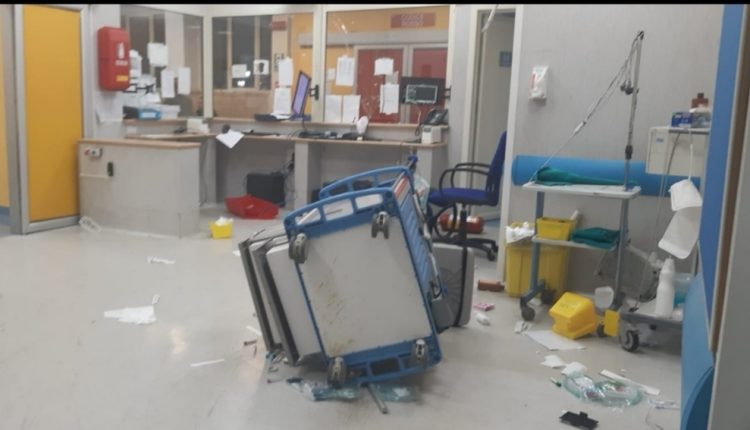 Pronto soccorso dell’Ospedale Pellegrini  devastato, 9 misure cautelari: il danneggiamento avvenne dopo la morte di Ugo Russo 