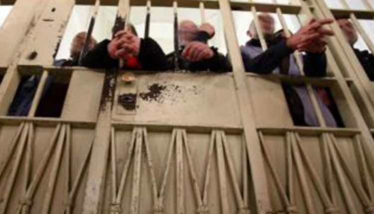 CARCERI DELLA VERGOGNA – Il garante dei detenuti Samuele Ciambriello: Campania seconda regione per sovraffollamento