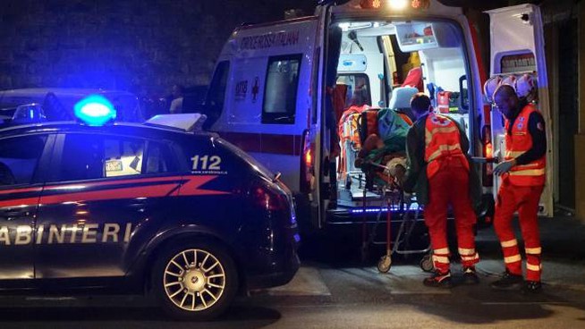 Giovane di 23 anni ferito gravemente a Ponticelli, indagano i carabinieri