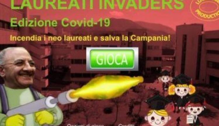 Emergenza Coronavirus, il Governatore Vincenzo De Luca con il lanciafiamme protagonista di un videogioco assieme ai laureati