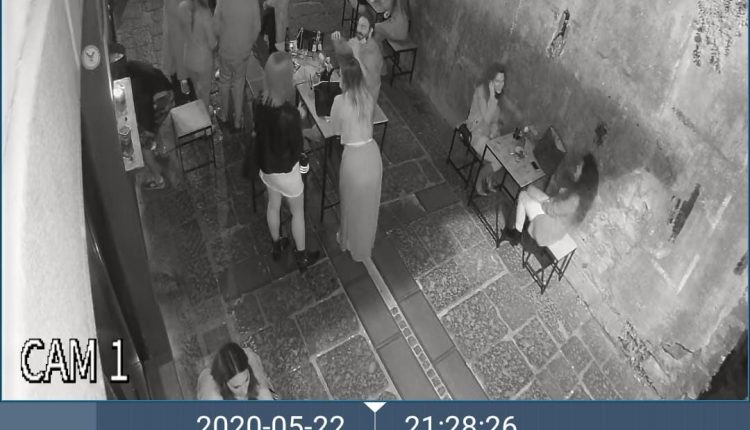 Movida selvaggia a Sant’Anastasia: la verità secondo i proprietari del 30 metriquadri che con foto documentano il “falso” della foto pubblicata sui social