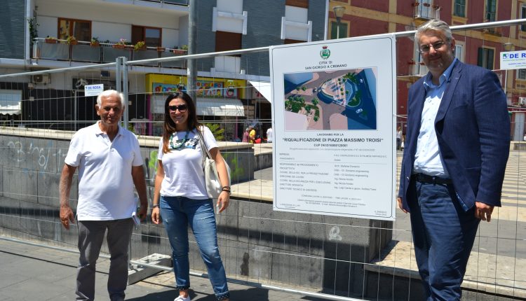 Il restyling di piazza Massimo Troisi a San Giorgio a Cremano, l’assessora Eva Lambiase: “Grazie al lavoro di squadra si raggiungono gli obiettivi”