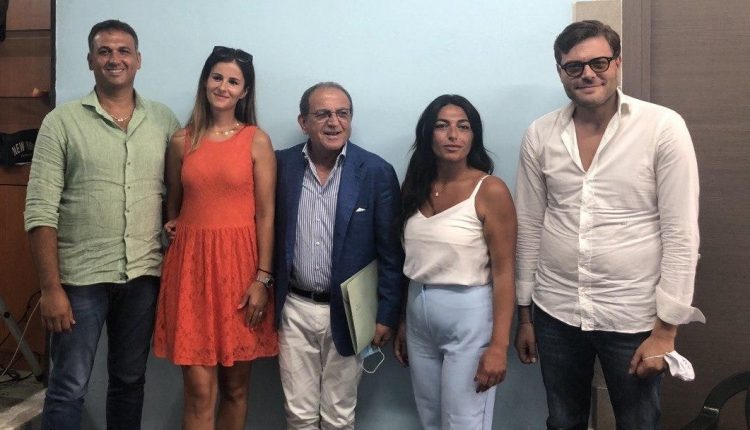 ELEZIONI AMMINISTRATIVE A SANT’ANASTASIA 2020 – A sostegno dell’ex sindaco Carmine Esposito anche Alfonso Di Fraia e Rossella Fornaro. “Abbiamo scelto chi pensiamo possa essere il miglior candidato per la guida della città”