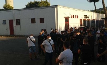 A Somma Vesuviana, sciopero a oltranza per gli operai della “Dema” di San Sossio contro la chiusura