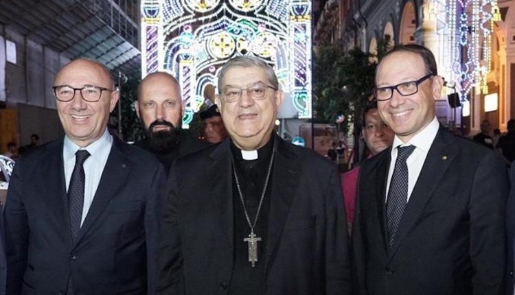 San Gennaro, via Duomo ‘illuminata’ per 18 giorni: l’iniziativa è della Camera di Commercio di Napoli