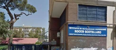 Covid a San Giorgio a Cremano, tre studenti positivi: chiude l’istituto Rocco Scotellaro