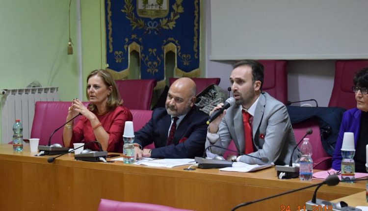 FALLITE LE PROVE TECNICHE DI RIBALTONE: A POLLENA TROCCHIA FRANCESCO PINTO, ARTURO CIANNIELLO, MARGHERITA ROMANO E LUCIA ANDOLFI SI ASTENGONO DA VOTARE IL BILANCIO